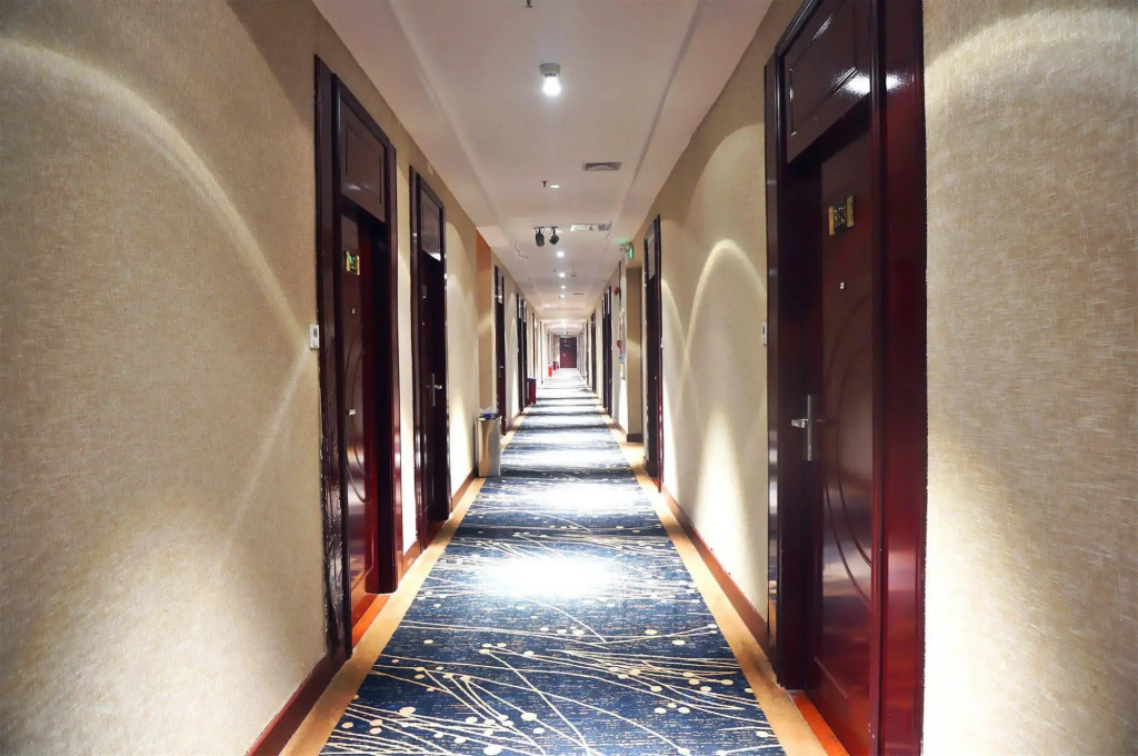 ZhongDa JinDu Hotel
