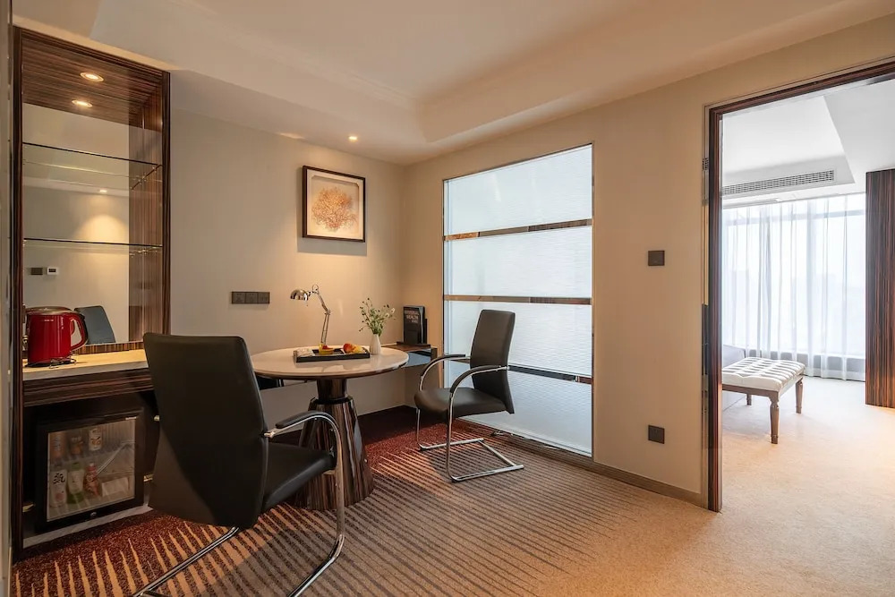 Suning Universal Hotel ALL-SUITES