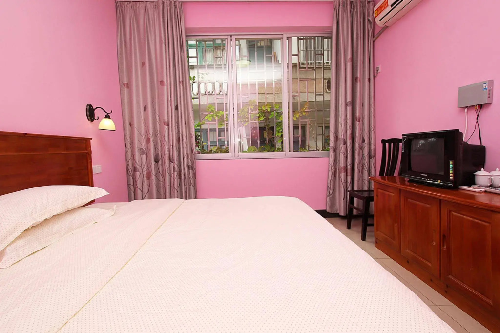 Yangshuo Travellers Land Youth Hostel