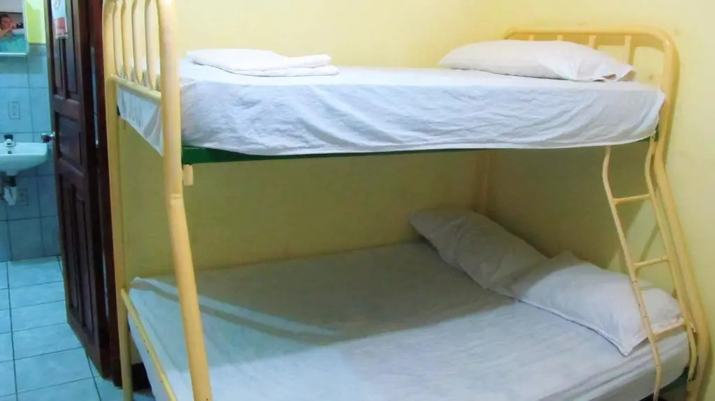 AC Room 4 Persons Hospedaje Don Wilfredo