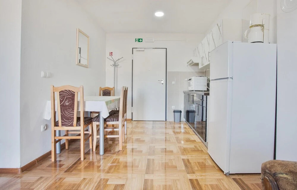 Beautiful Apartment in Vir With Wifi and 2 Bedrooms
