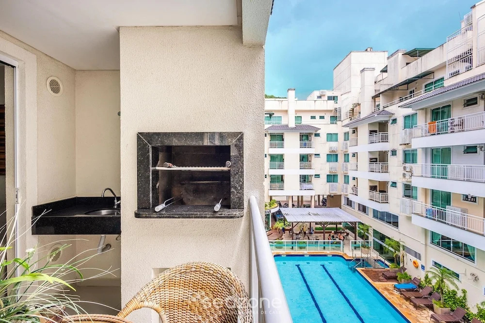 Apts in Condo w/ Pool and Gym 450m From the Beach - SBH
