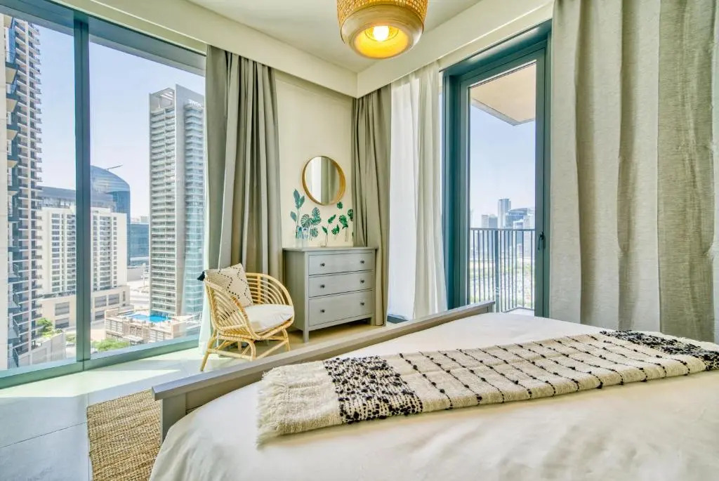 Incredible Views From This Classy Apt With Terrace