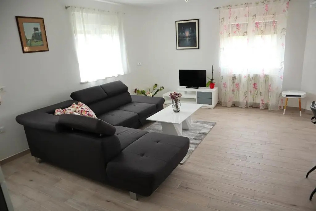 Vratovic Apartments