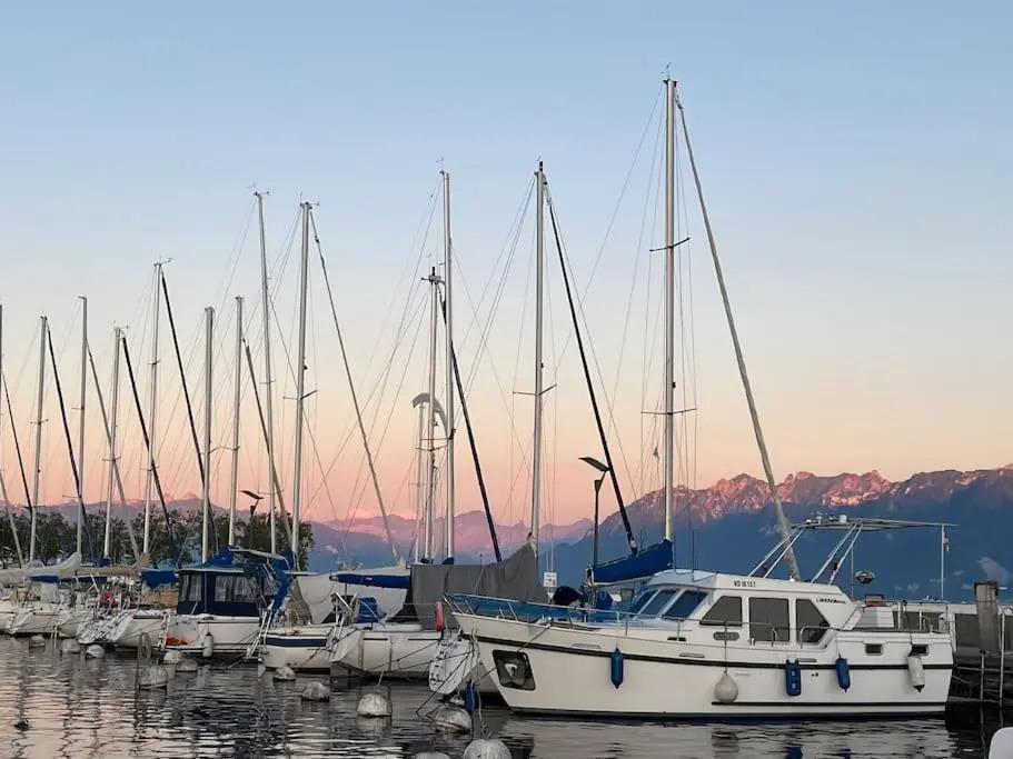 A deux pas du lac Leman ( Ouchy) joli appartement