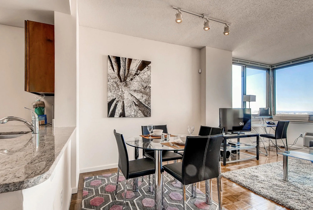 Global Luxury Suites Downtown Jersey City