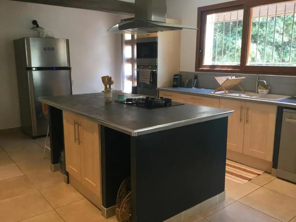 LS4-349 Jolie maison de vacances avec piscine privée au pied du VENTOUX, à Pernes les Fontaines – 10 per