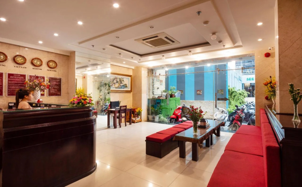 Azura Hotel