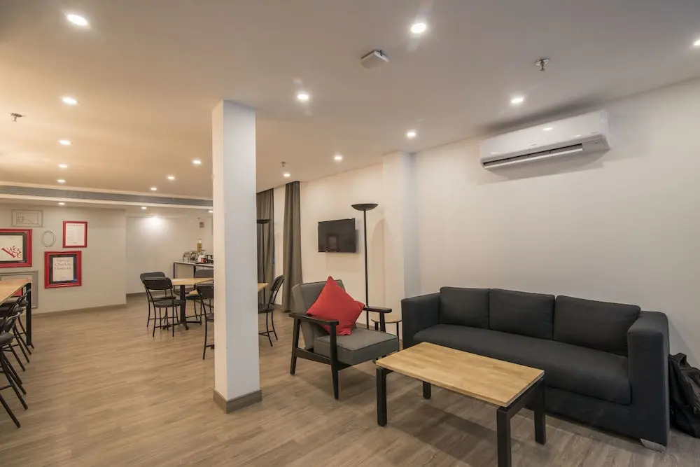 OYO Townhouse 033 Siri Fort