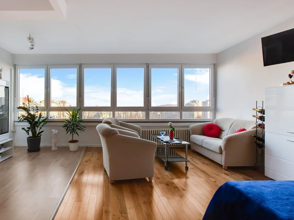 Studio Apartment in Zagreb With Lake Nearby