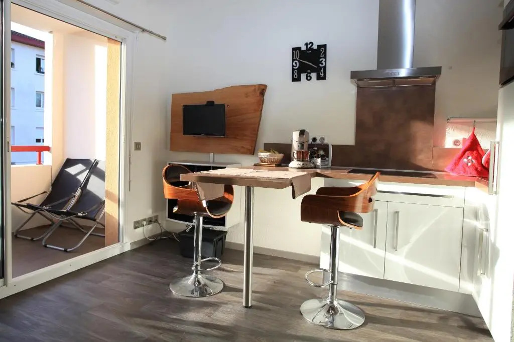 Studio Ttikia (Adults Only)