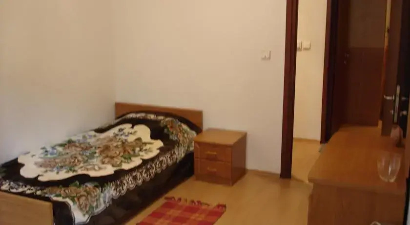 Apartment on Aram Street