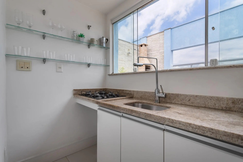 Pineapples LC2207 | Coverage in Barra da Tijuca