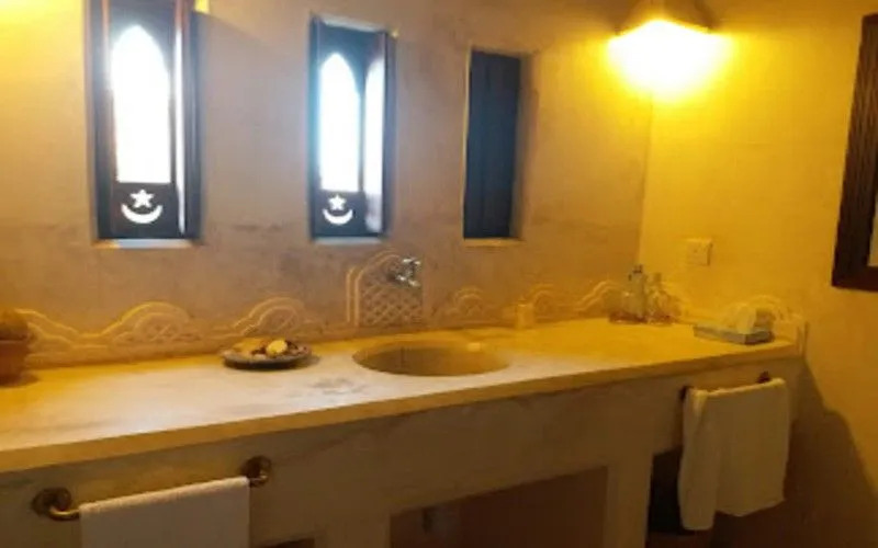 LAMU HOUSE