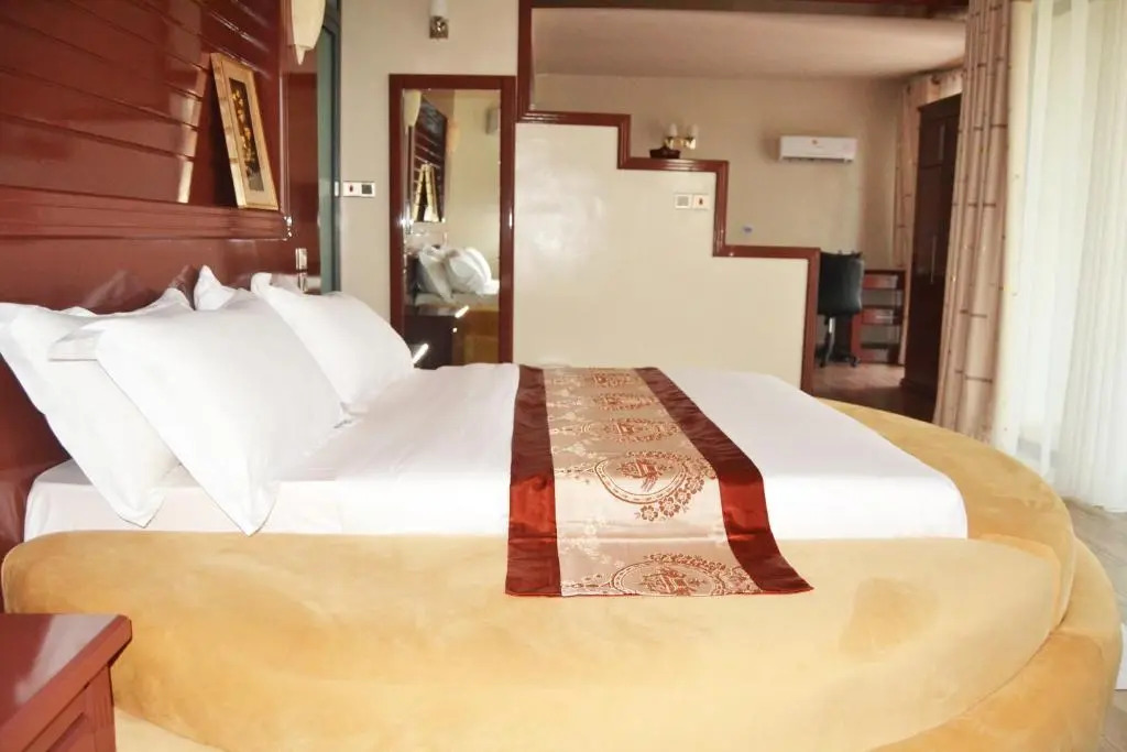 Sunset Vista Hotel