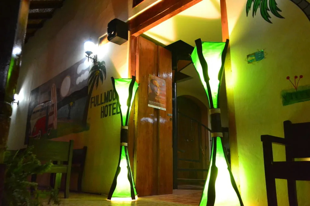 FullMoon Hotel