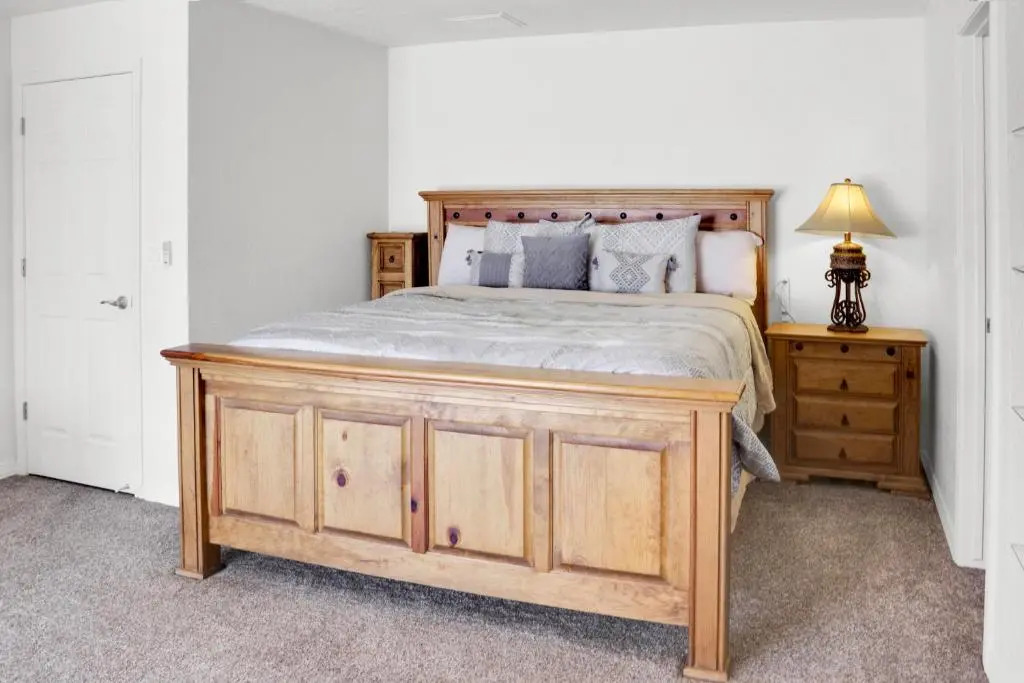*New* Cozy Pool Home - Heart Of Lake Havasu