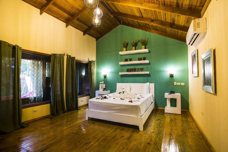 Mayan Hills Resort