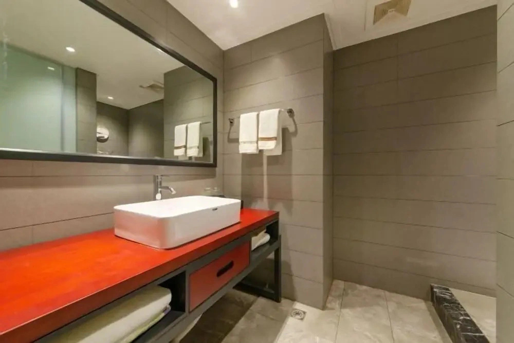 Zhaotian Holiday Hotel