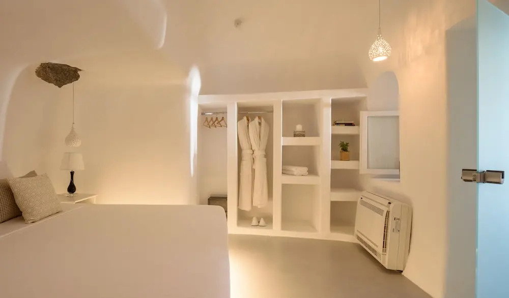 White Dream Suites