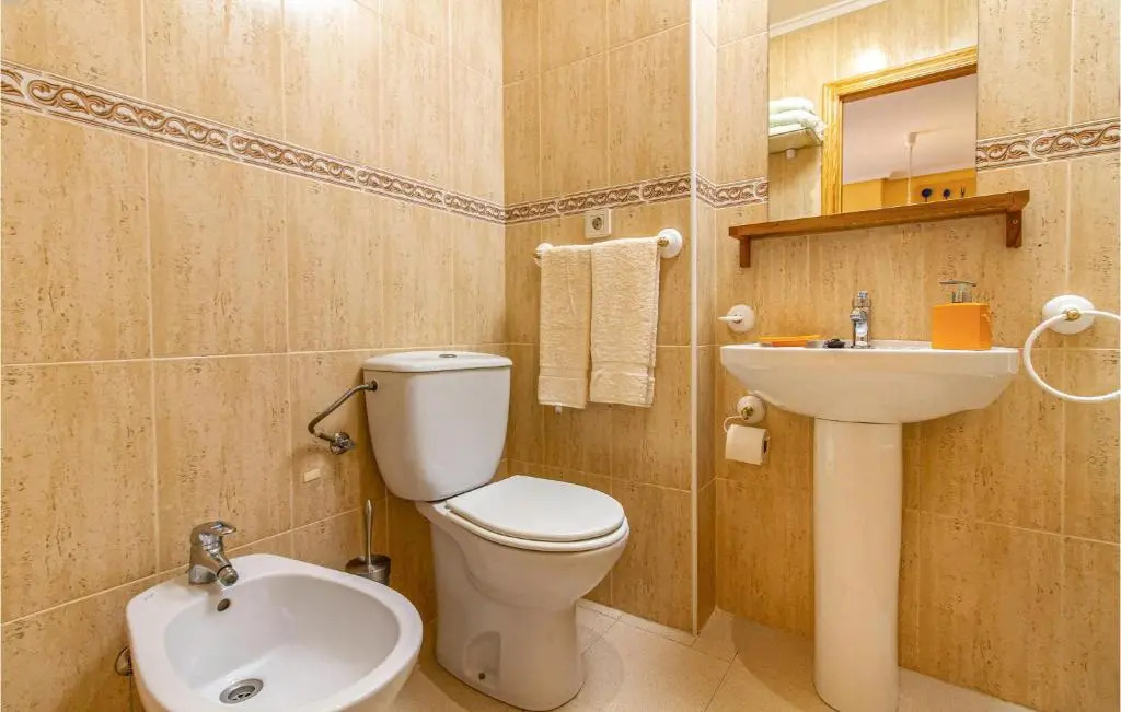 Amazing apartment in Elche with Outdoor swimming pool, 2 Bedrooms and Swimming pool