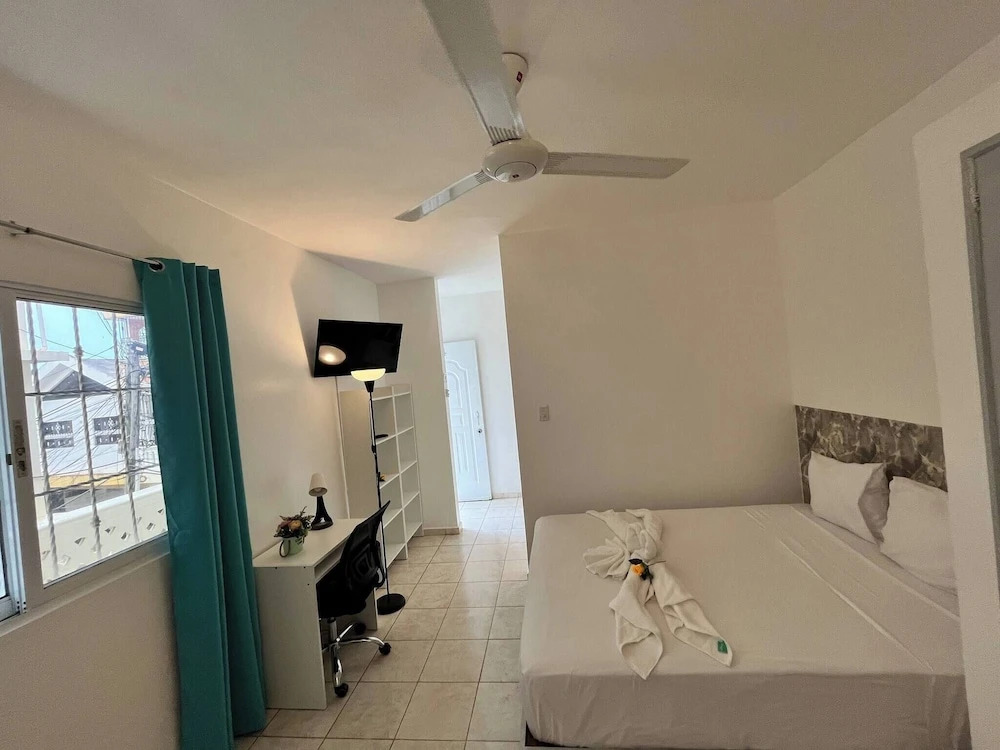 Secure 2-pers Apartment Close to the Beach