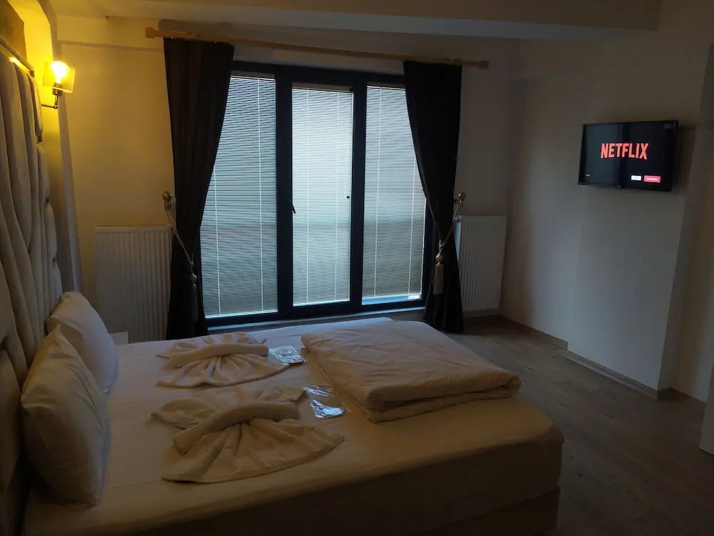 Mango Suites