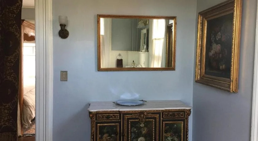 Hudson City Bed & Breakfast