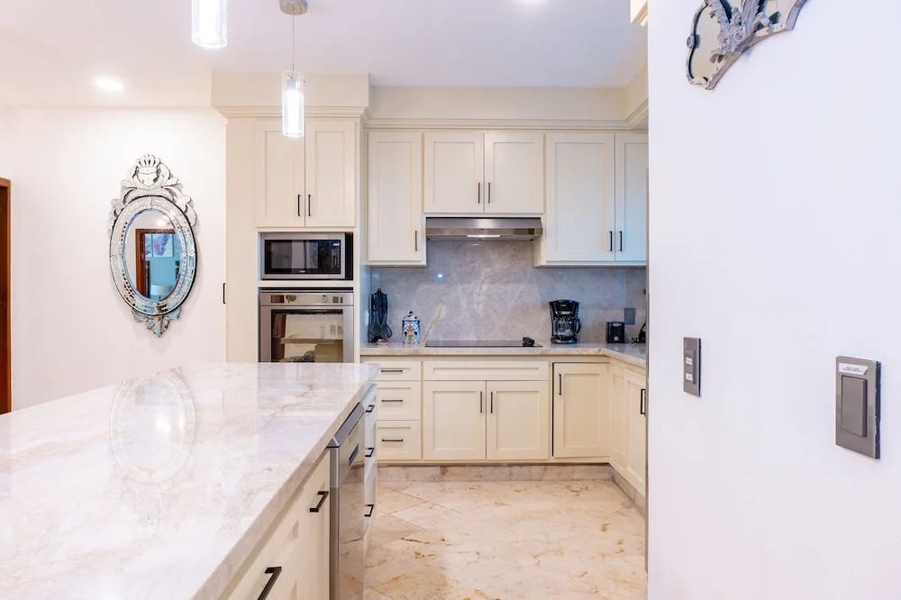 Paseo Del Sol Reef 305 3 Bedroom Condo by RedAwning