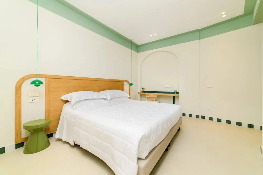 Suites 21 Luxury Apartment