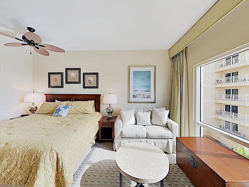 New Listing! Luxe Luau Suite on the Beach W/ Pools Condo