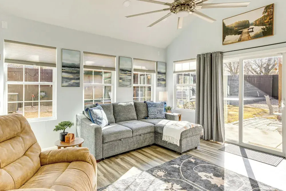 Sauna, Hot Tub & Cold Plunge: Oklahoma City Home!