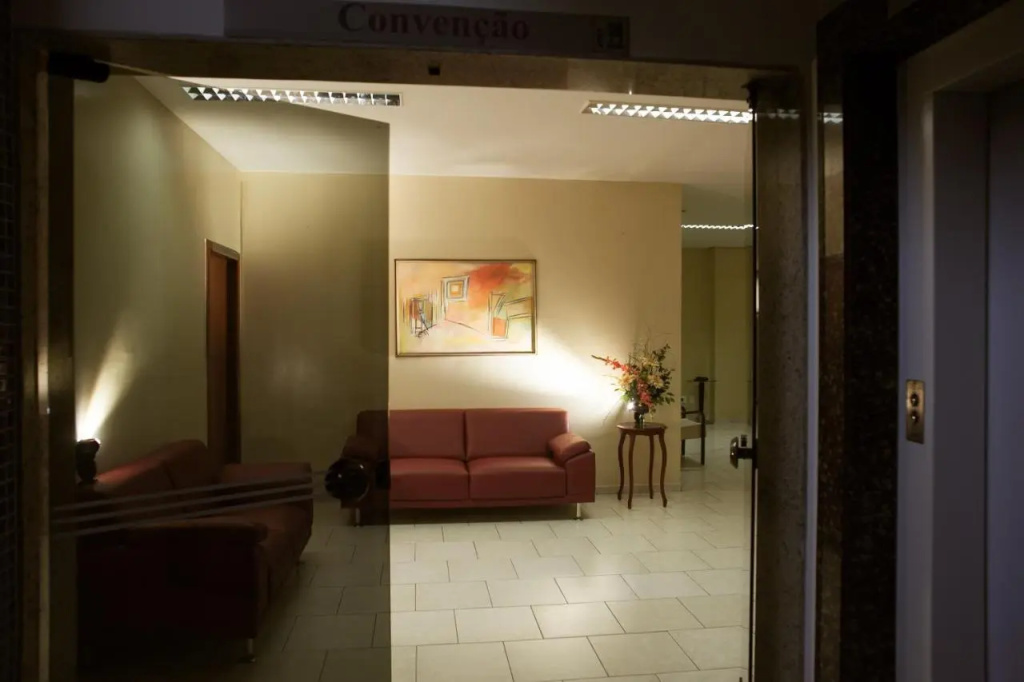 Vinds Plaza Hotel