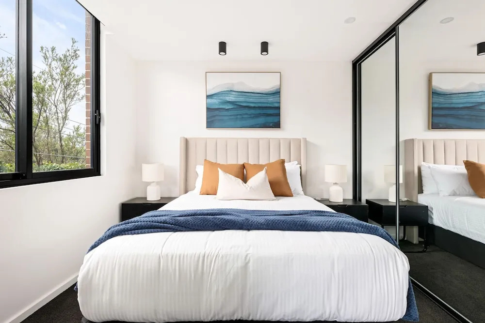 Cinema Suites Apartments by Urban Rest