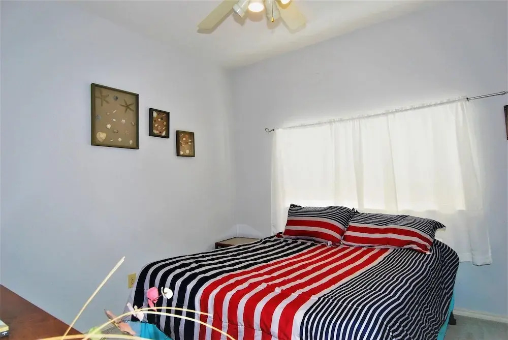 108 W. Morningside 2 Bedroom Condo by RedAwning