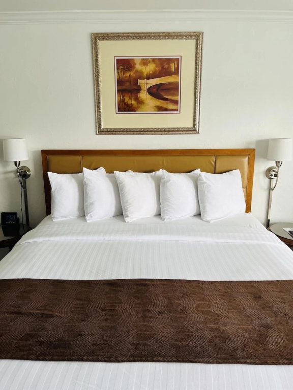 The Pines Country Inn