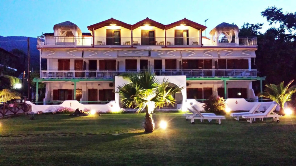 Efrosini Hotel Apartments & Studios