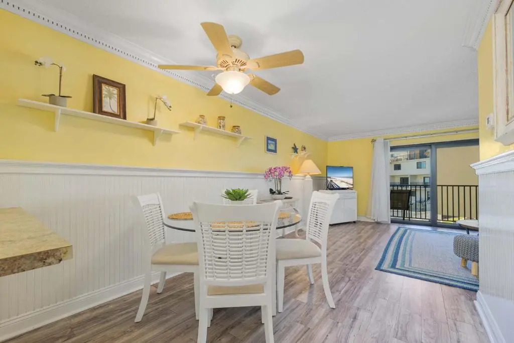 Bent Palm 218 by Distinctive Beach Rentals