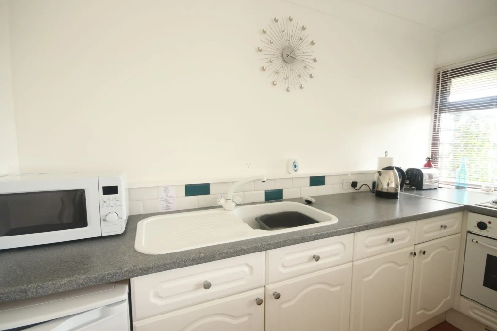 45F Medmerry Park 1 Bedroom Chalet