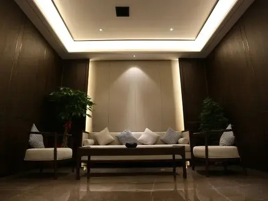 Till Bright Hotel, Ningyuan