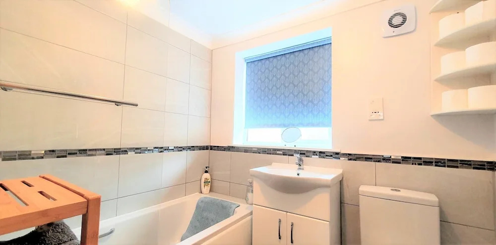 3-bedroom Victorian House With Superfast Wi-fi