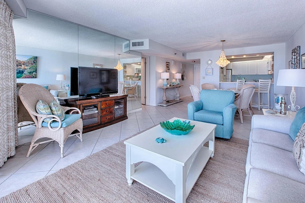 Beachside Two 4278