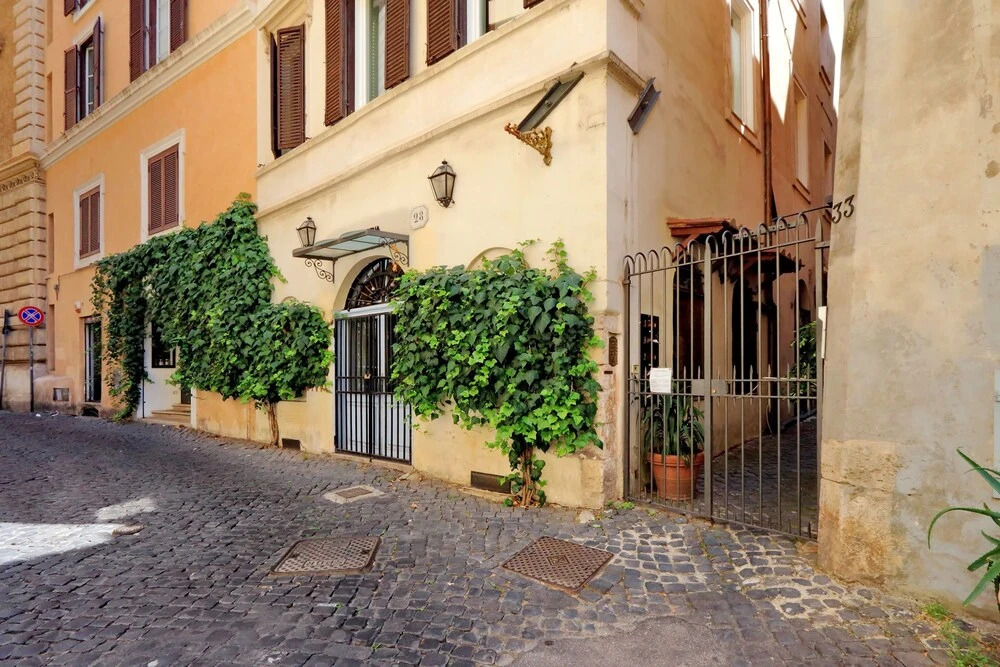 Pavone Charme - My Extra Home