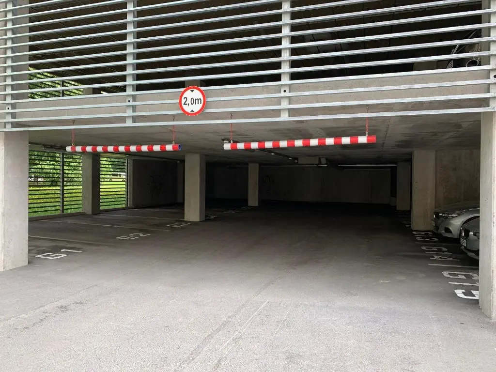 Orange Sipelga Balcony & Free Parking
