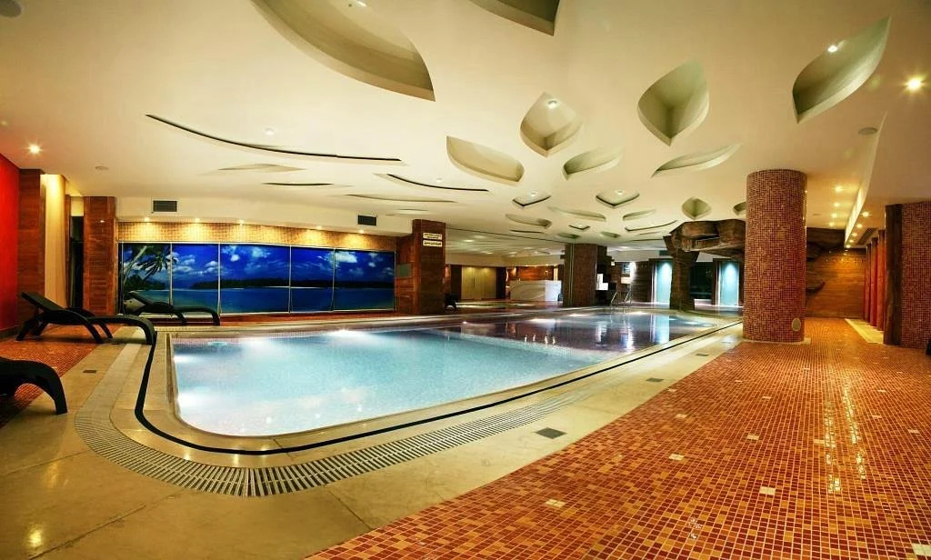 Shiraz Grand Hotel
