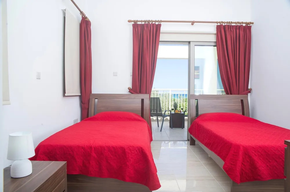 Stunning new Beach Front Villa,1st Line to the Beach, Large Pool, Wonderful Area