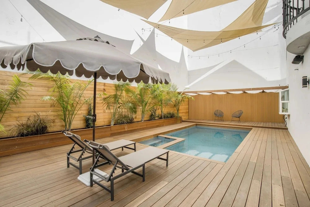 Laurel Ridge: Elevated Canyon Escape With Spa-like Living & Style