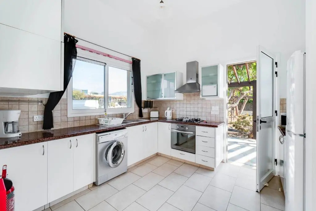 Bungalow Summerside by Ezoria Villas