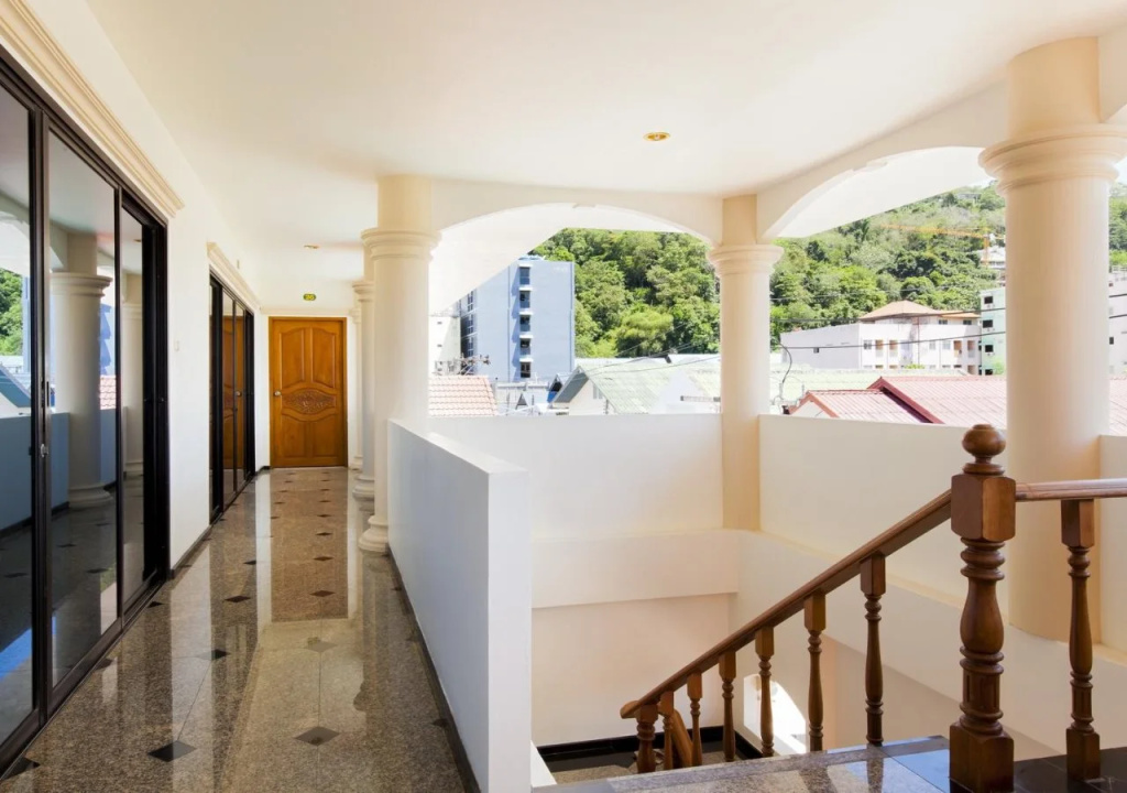 Royal Prince Residence, Patong Beach