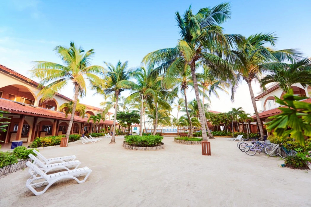 SunBreeze Hotel